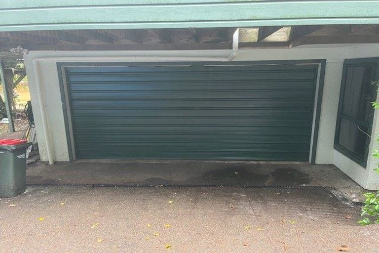 Photo of property in 2/7 Bretton Lane, Howick, Auckland, 2014