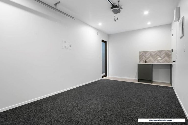Photo of property in 27 Puhikawa Street, Massey, 0614