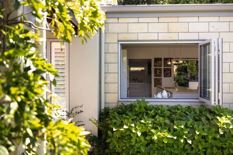 Photo of property in 1 Le Quesnoy Place, Cambridge, 3434