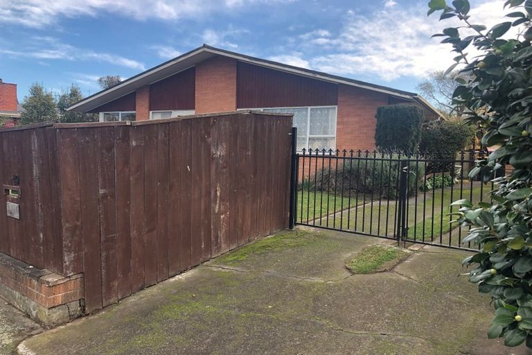 Photo of property in 49 Glenharrow Avenue, Avonhead, Christchurch, 8042