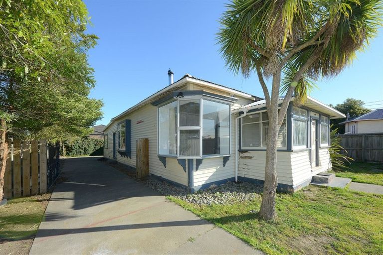 Photo of property in 128 Pages Road, Wainoni, Christchurch, 8061