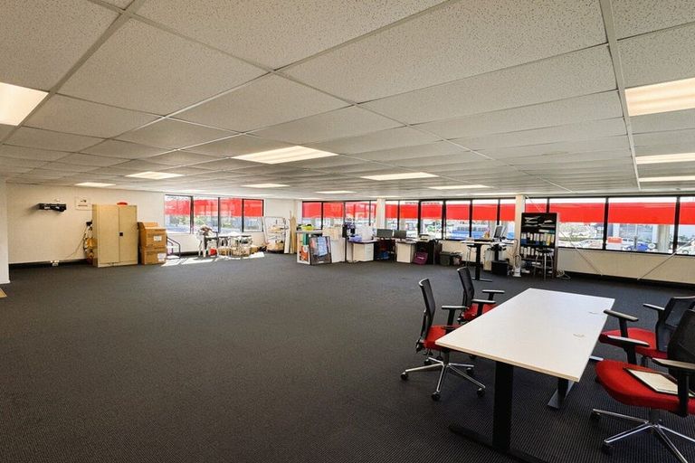 Photo of property in 150 Blenheim Road, Riccarton, Christchurch, 8041