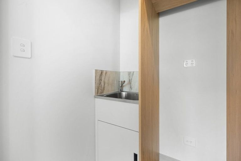 Photo of property in 111 Tributary Parade, Karaka, 2578