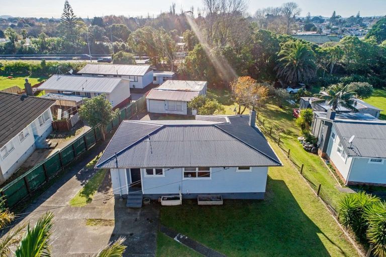 Photo of property in 87a Tidal Road, Mangere, Auckland, 2022