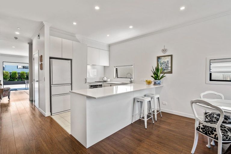 Photo of property in 18 Saltmarsh Road, Hobsonville, Auckland, 0616