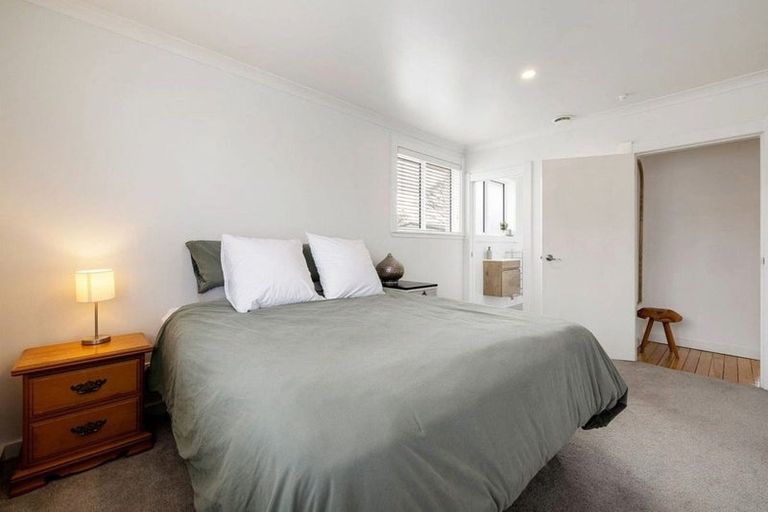 Photo of property in 16 Robinson Street, Cambridge, 3434