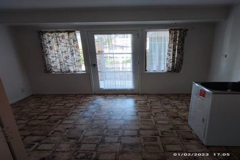 Photo of property in 55 Walworth Avenue, Pakuranga Heights, Auckland, 2010