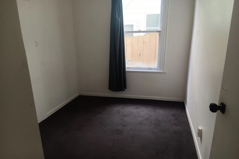 Photo of property in 135 Wallace Street, Mount Cook, Wellington, 6021