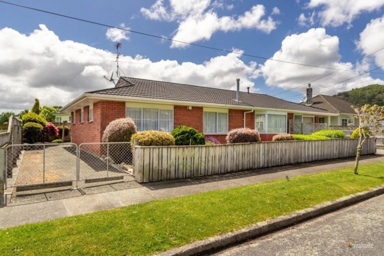 Photo of property in 51 Mchardie Street, Trentham, Upper Hutt, 5018