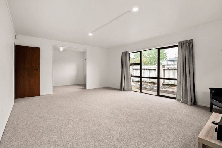 Photo of property in 126 Totara Drive, Pukete, Hamilton, 3200