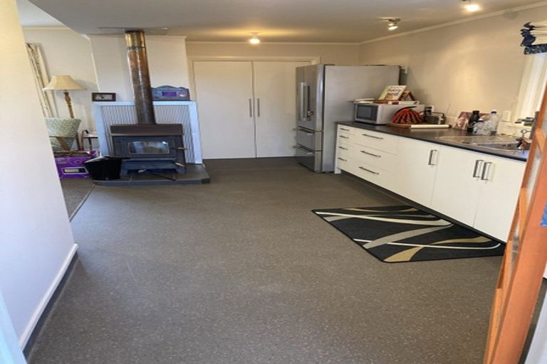 Photo of property in 128 Brougham Street, Westport, 7825