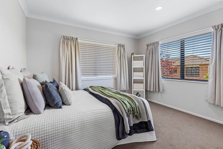 Photo of property in 18 Ko Place, Pyes Pa, Tauranga, 3112