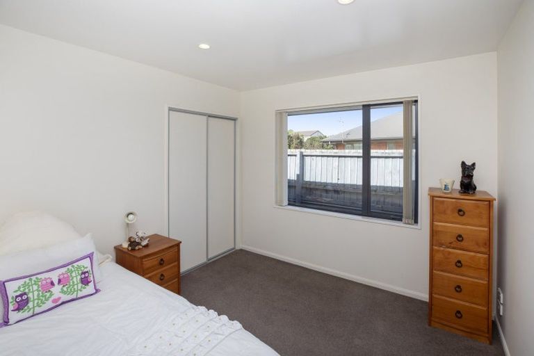 Photo of property in 71 Springs Road, Hornby, Christchurch, 8042