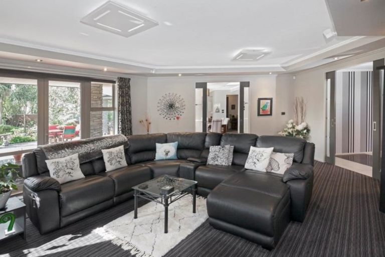 Photo of property in 15 Nightingale Place, Papanui, Christchurch, 8053