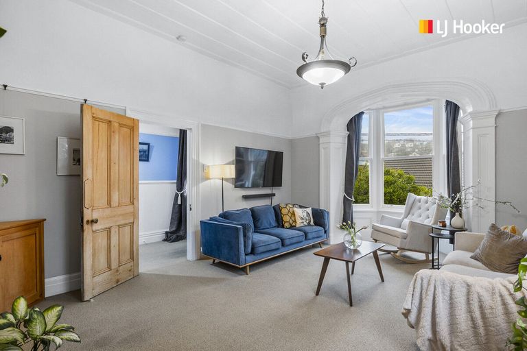 Photo of property in 10 Glen Road, Mornington, Dunedin, 9011