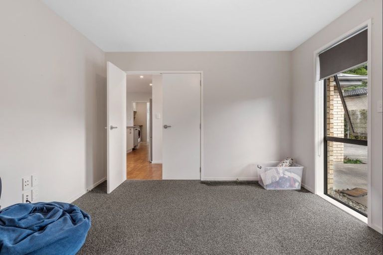 Photo of property in 15a Frederick Place, Whalers Gate, New Plymouth, 4310