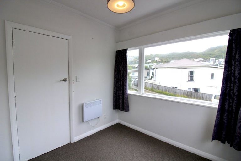 Photo of property in 18 Tamar Street, Island Bay, Wellington, 6023