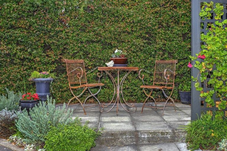 Photo of property in 2/32 Greenwood Road, Havelock North, 4130