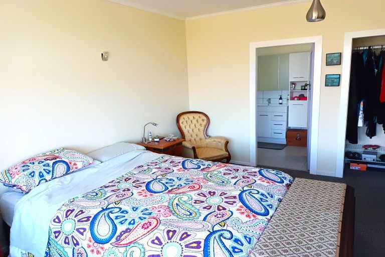 Photo of property in 50 Queen Street, Westport, 7825