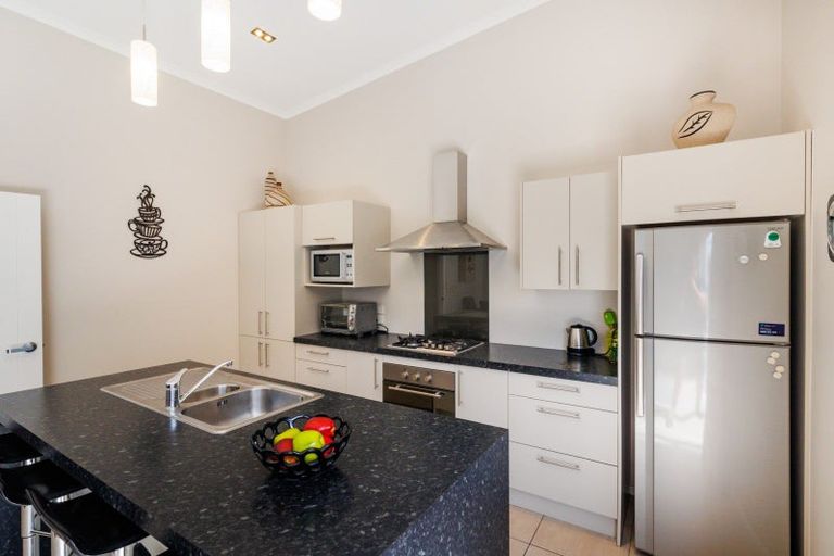 Photo of property in 10 Galea Grove, Kelvin Grove, Palmerston North, 4414