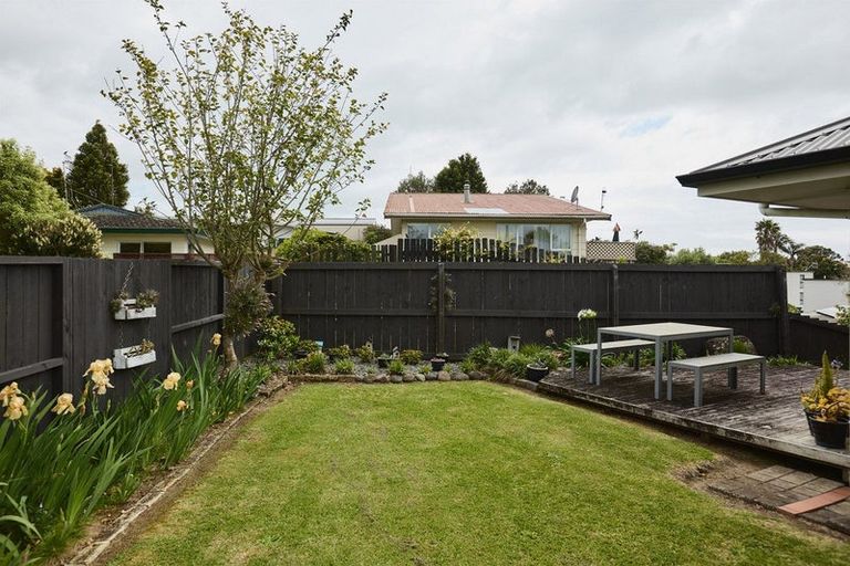 Photo of property in 132 Cambridge Road, Bethlehem, Tauranga, 3110