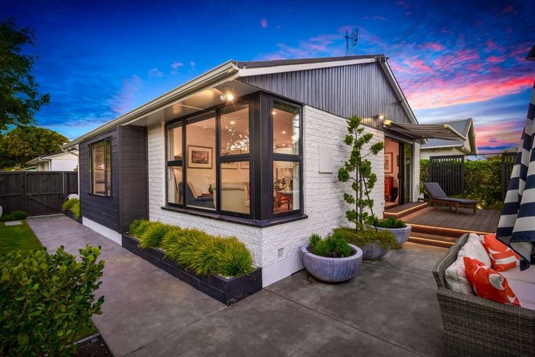 Photo of property in 40 Dee Street, St Albans, Christchurch, 8014