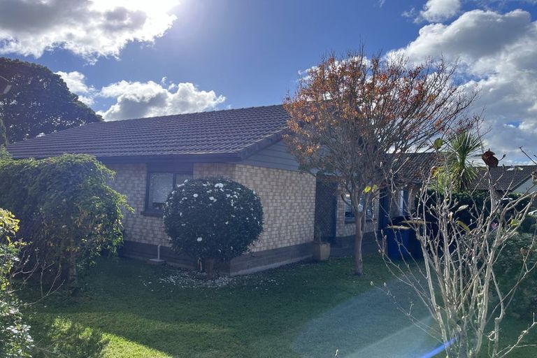 Photo of property in Waimanu Bay Village, 30/1 Piriti Drive, Te Atatu Peninsula, Auckland, 0610