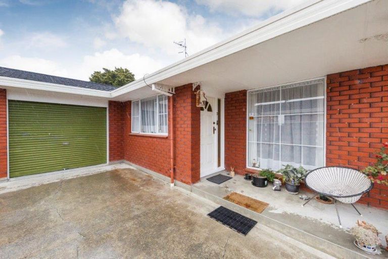 Photo of property in 142c Heretaunga Street, Palmerston North, 4414