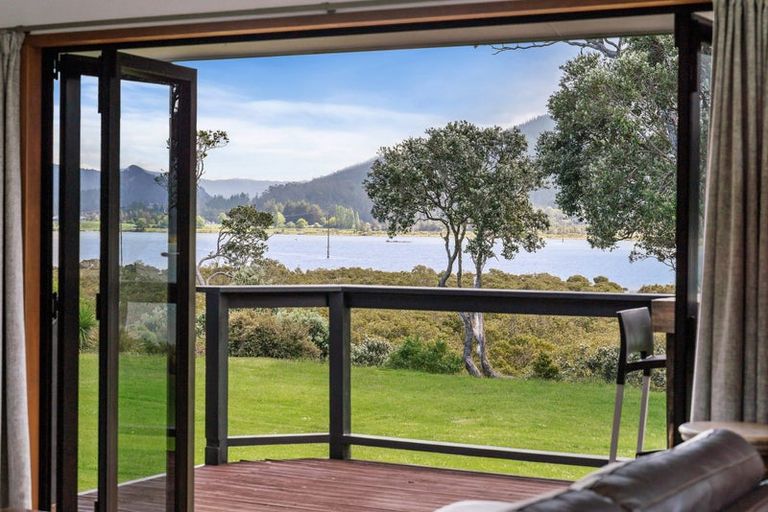 Photo of property in 65 Tangiteroria Lane, Pauanui, Hikuai, 3579