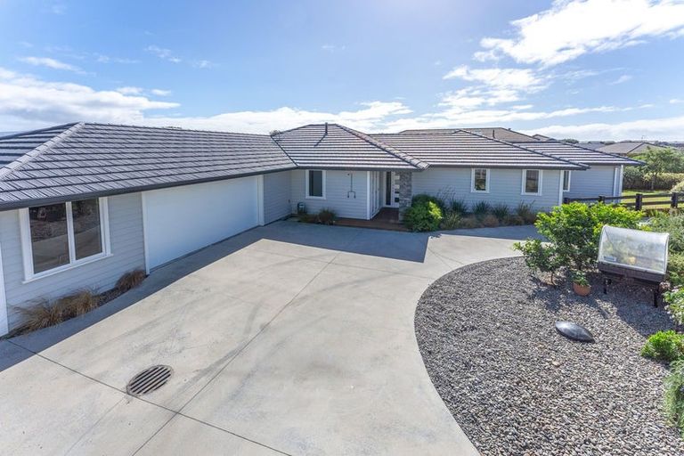 Photo of property in 3 Barbaras Way, Waikanae Beach, Waikanae, 5036