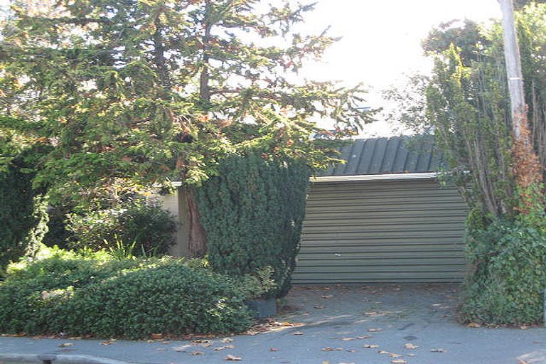 Photo of property in 443 Ilam Road, Bryndwr, Christchurch, 8052
