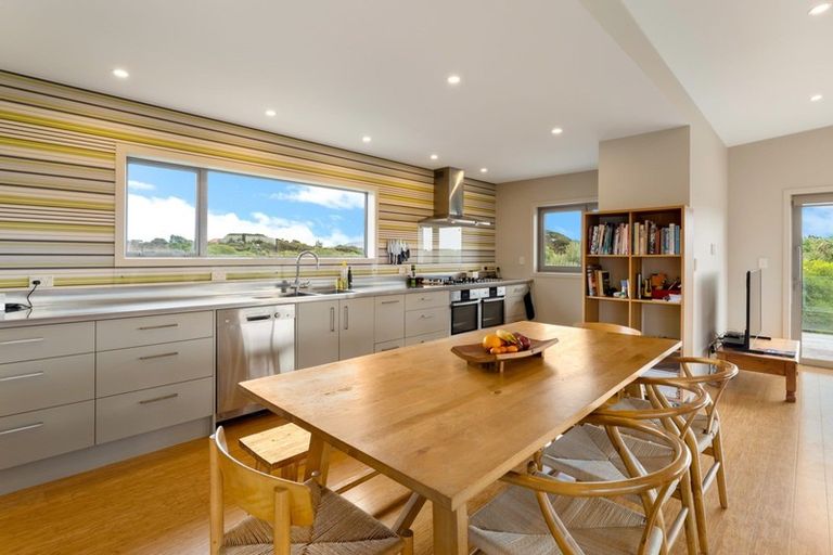 Photo of property in 56 Paetawa Road, Peka Peka, Waikanae, 5391