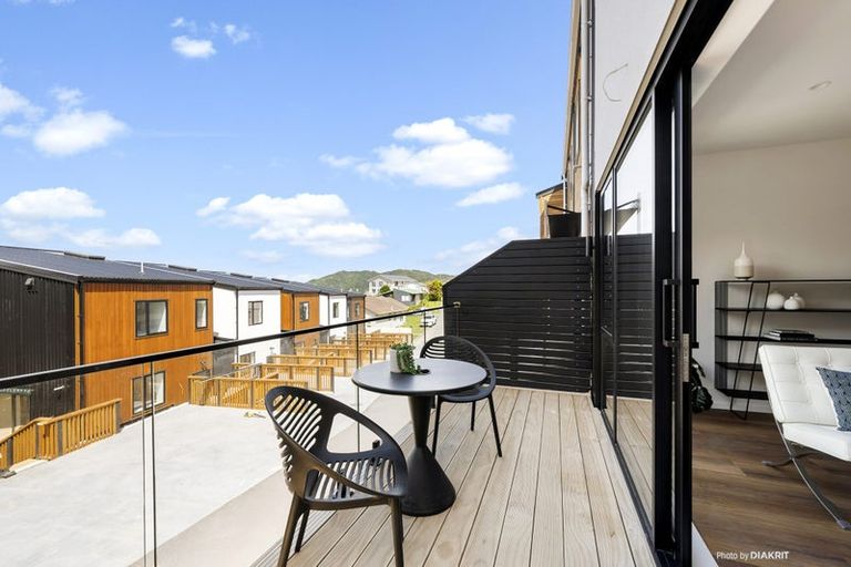 Photo of property in 29 Cathie Place, Karori, Wellington, 6012