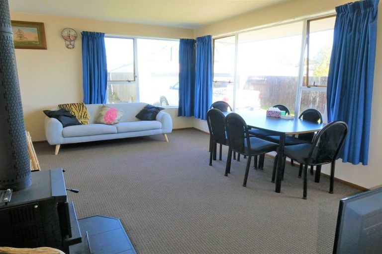 Photo of property in 2 Howitt Place, Hokitika, 7810
