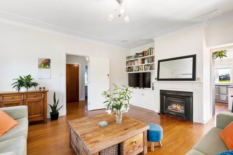 Photo of property in 70 Rimmer Road, Helensville, 0875