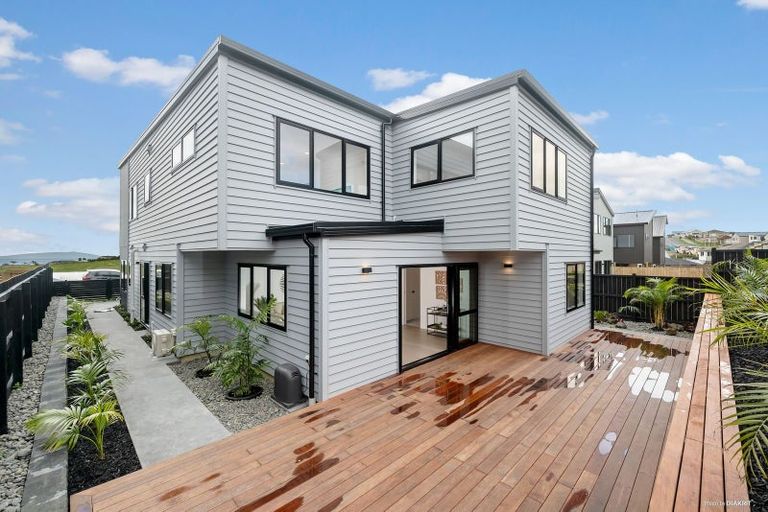 Photo of property in 58 Matangi View Drive, Orewa, 0931