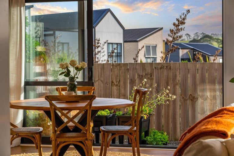 Photo of property in 120 Waekahu Road, Westgate, Auckland, 0814