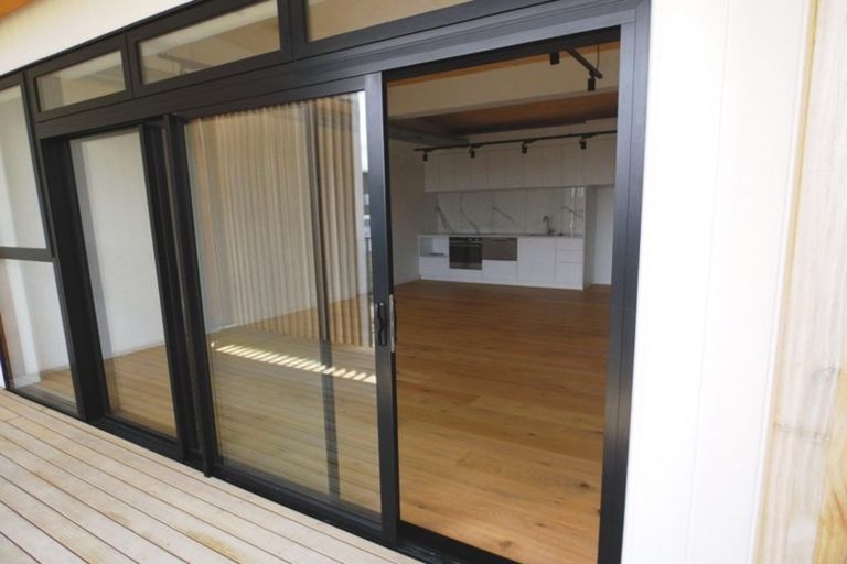 Photo of property in 12/165 Hobsonville Point Road, Hobsonville, Auckland, 0616