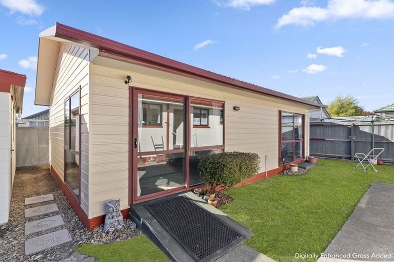 Photo of property in 26 Fenchurch Street, Northcote, Christchurch, 8052