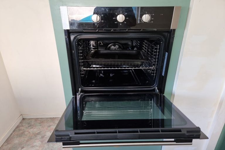 Photo of property in 12a Topham Lane, Hornby, Christchurch, 8042