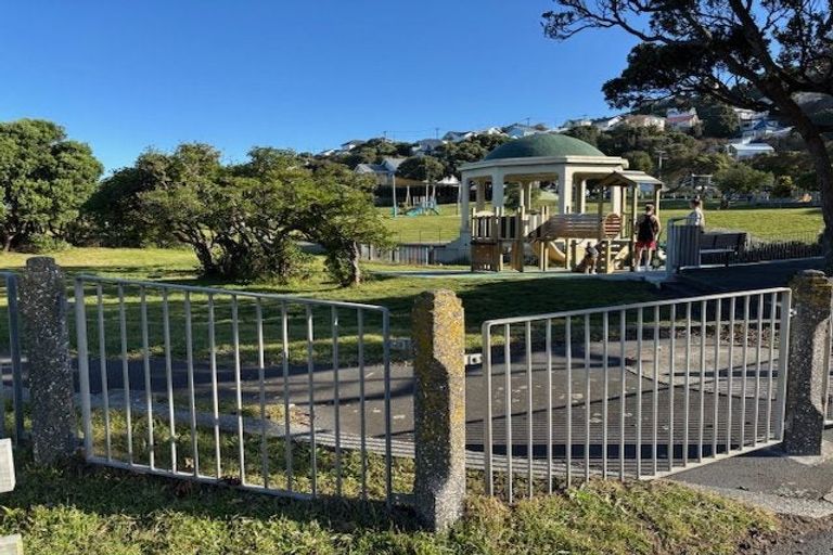 Photo of property in 7 Trent Street, Island Bay, Wellington, 6023