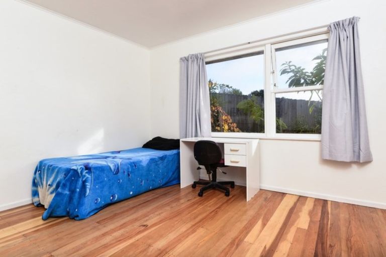 Photo of property in 16 Prisk Street, Melville, Hamilton, 3206