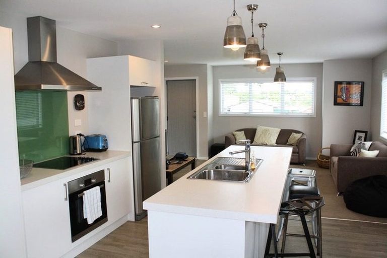 Photo of property in 39 Long Street, Raglan, 3225