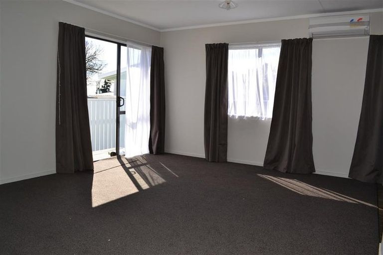 Photo of property in 13a Adkin Avenue, Levin, 5510