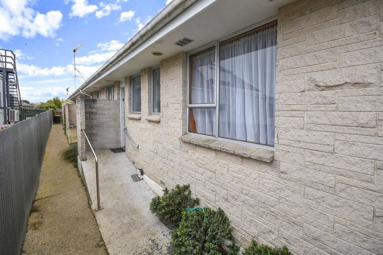 Photo of property in 76c Church Street, Mosgiel, 9024