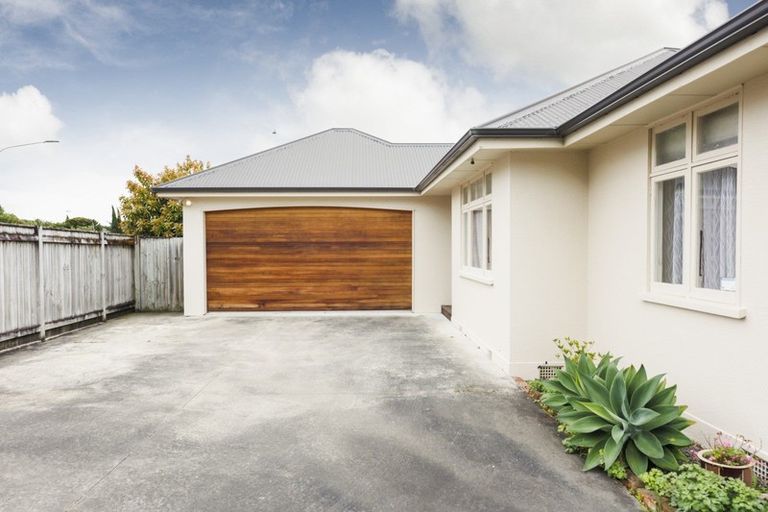 Photo of property in 20 Franklin Avenue, Hokowhitu, Palmerston North, 4410