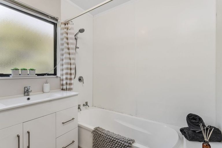 Photo of property in 181 Manuka Road, Bayview, Auckland, 0629