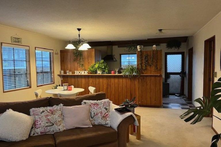 Photo of property in 3/96 Mill Road, Kensington, Whangarei, 0112