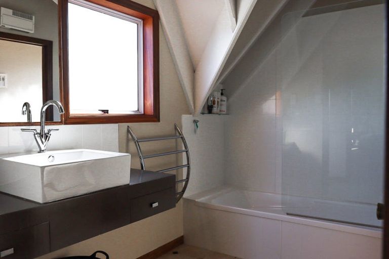 Photo of property in 3 Maclaurin Street, Dannevirke, 4930