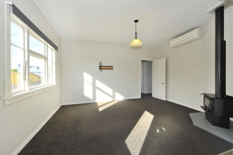 Photo of property in 12 Manning Place, Woolston, Christchurch, 8023